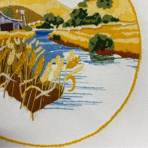 70s Farm Crewel Embroidery - Picture 4 of 9